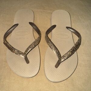 Havaianas Kids Sandals with Glittery Gold Straps